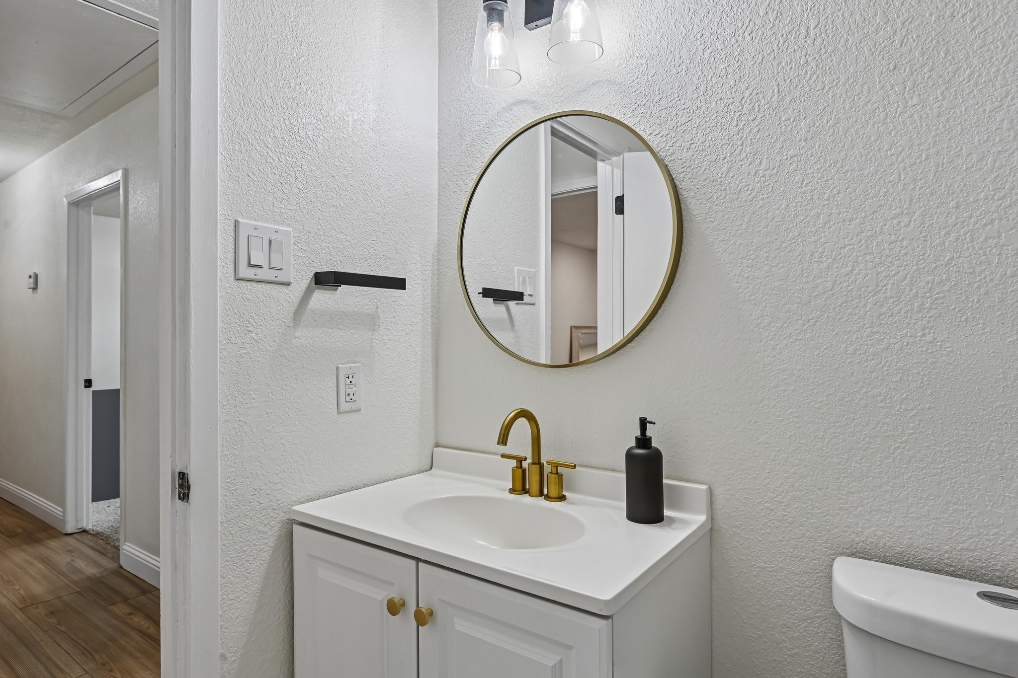813 Oakbluff Drive Lancaster TX 75146