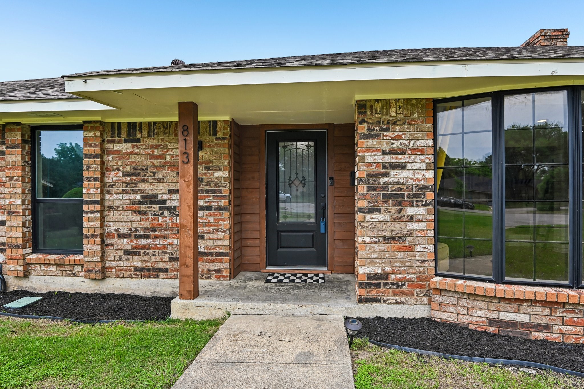 813 Oakbluff Drive Lancaster TX 75146