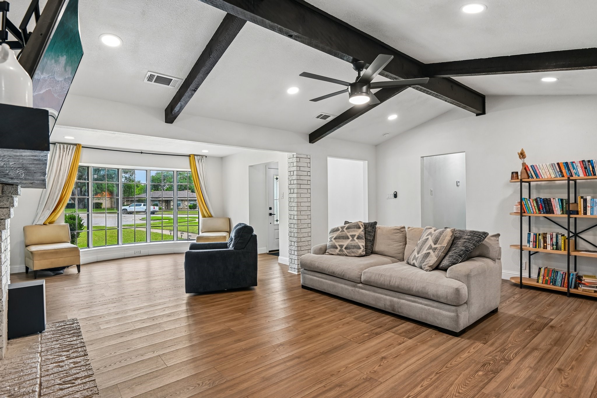 813 Oakbluff Drive Lancaster TX 75146