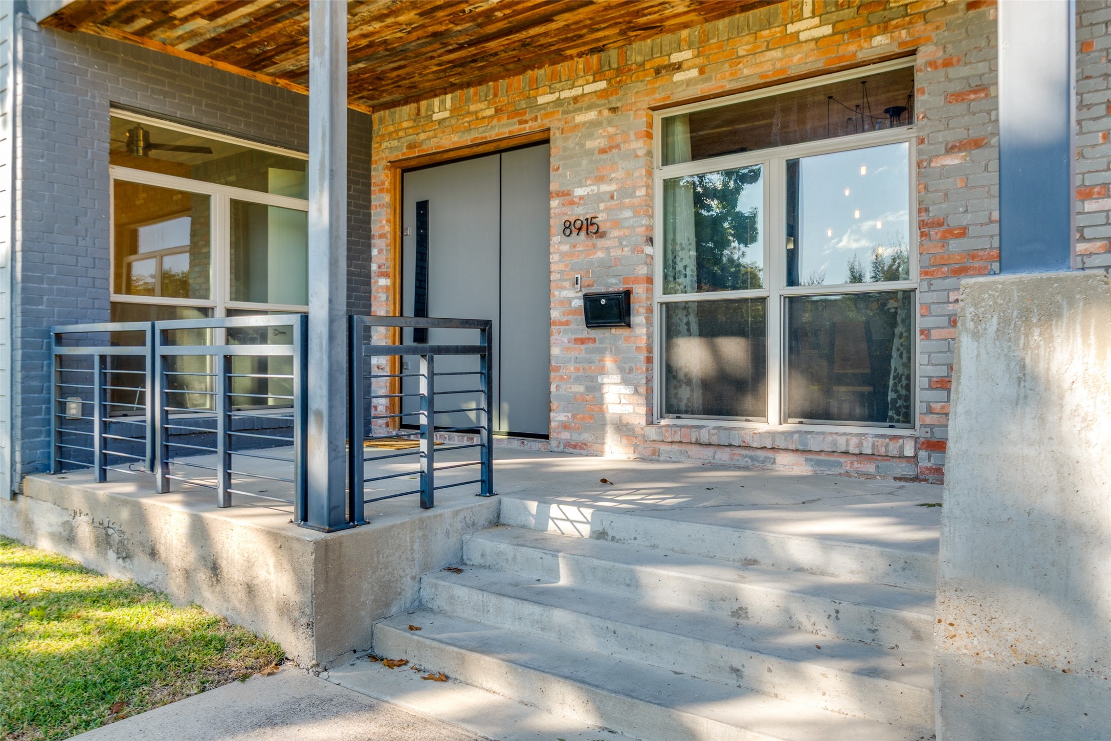 8915 Stanwood Drive Dallas TX 75228