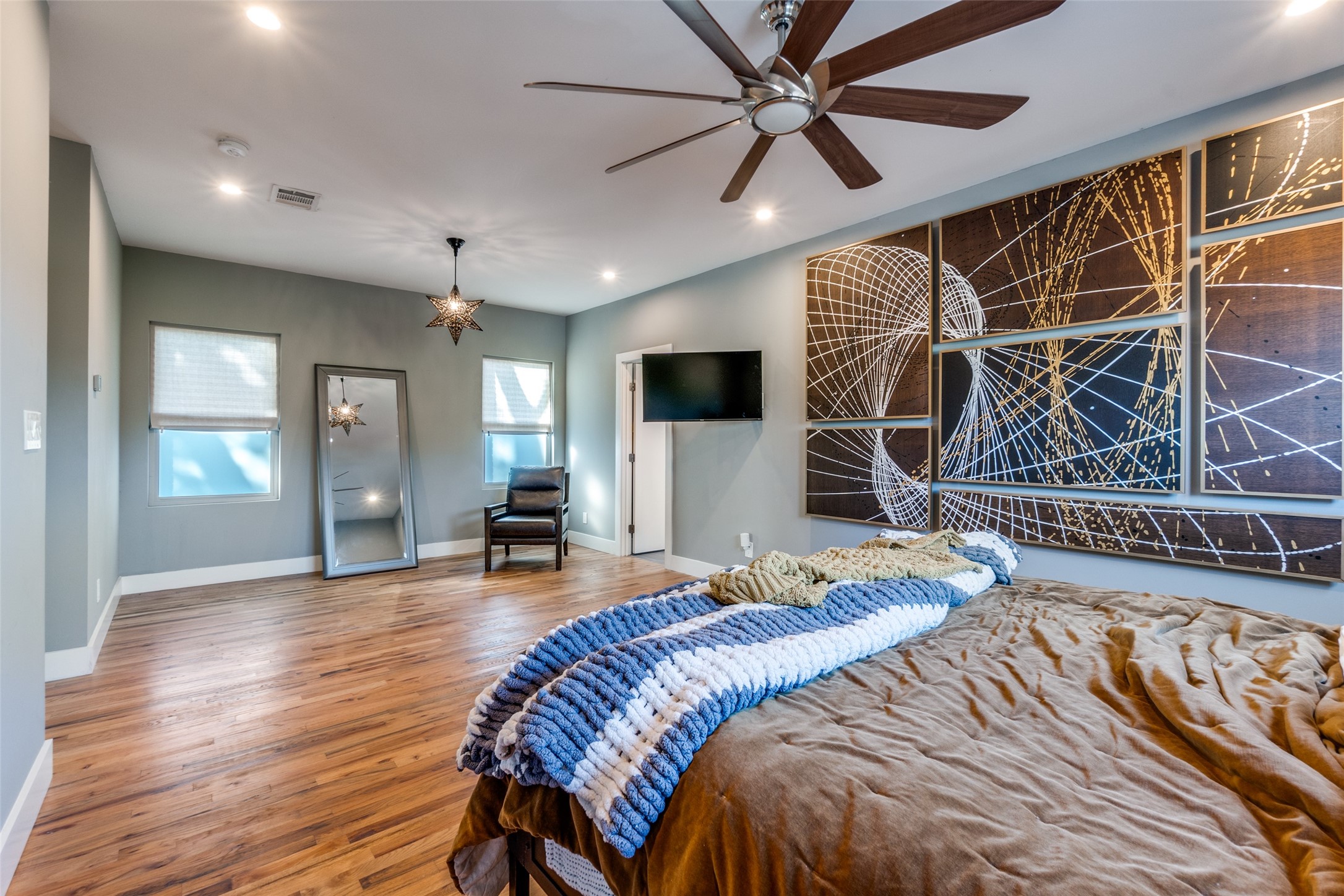 8915 Stanwood Drive Dallas TX 75228