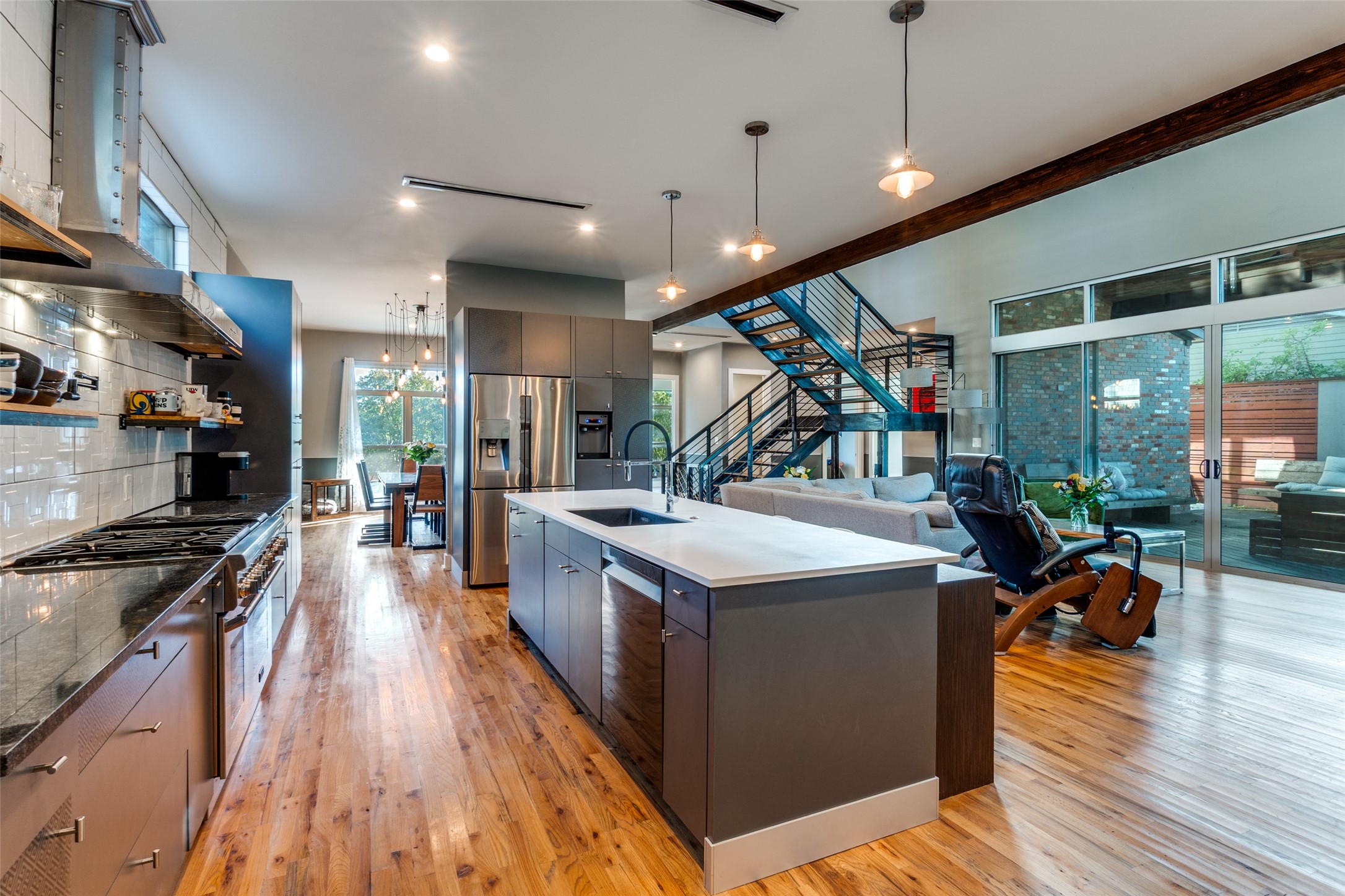 8915 Stanwood Drive Dallas TX 75228