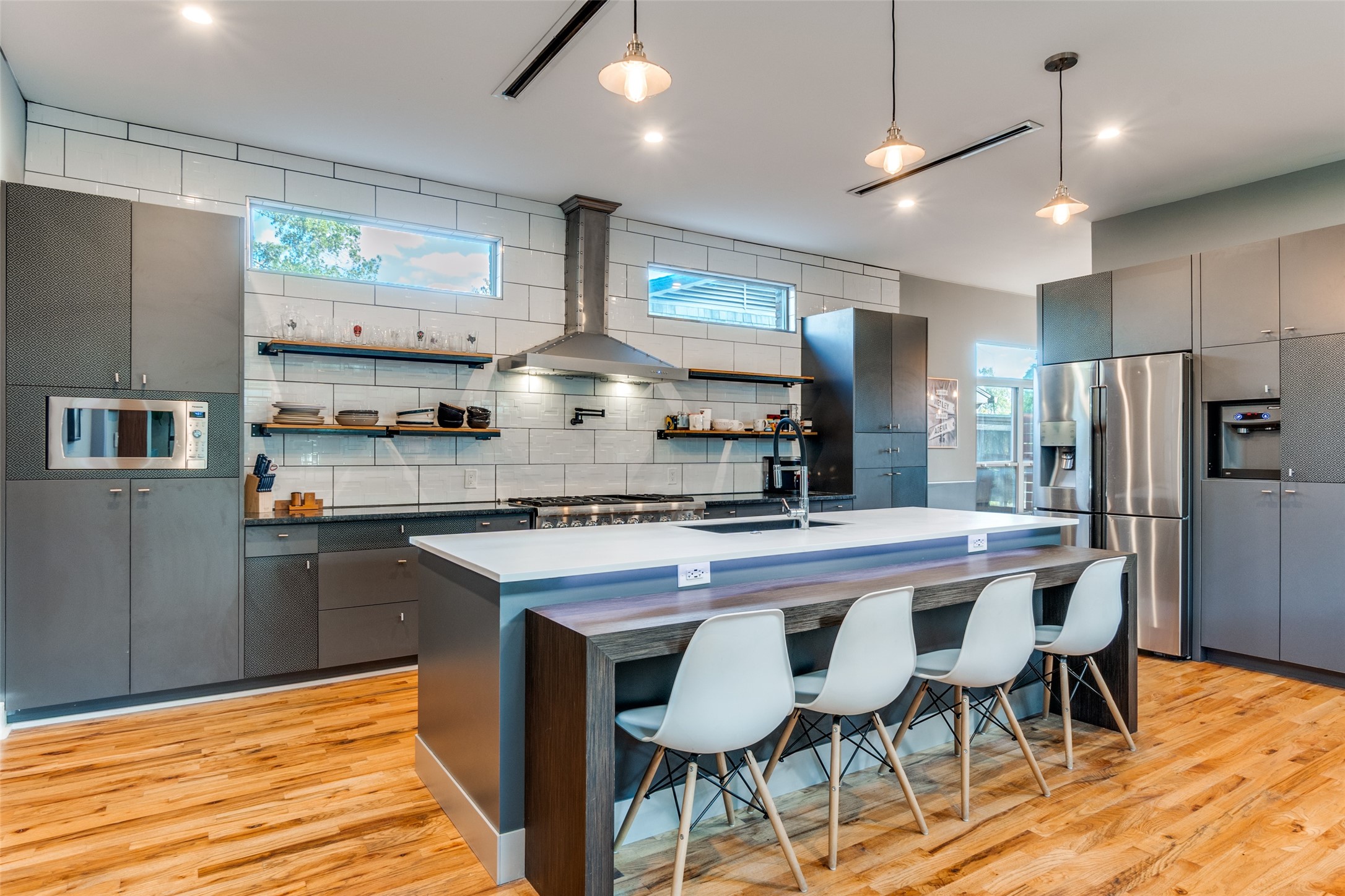 8915 Stanwood Drive Dallas TX 75228