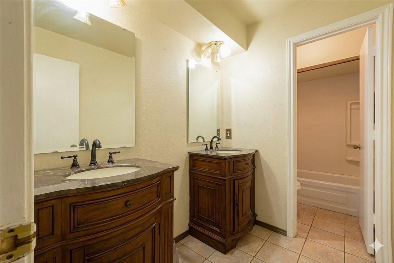 338 Marriott Lane Garland TX 75040