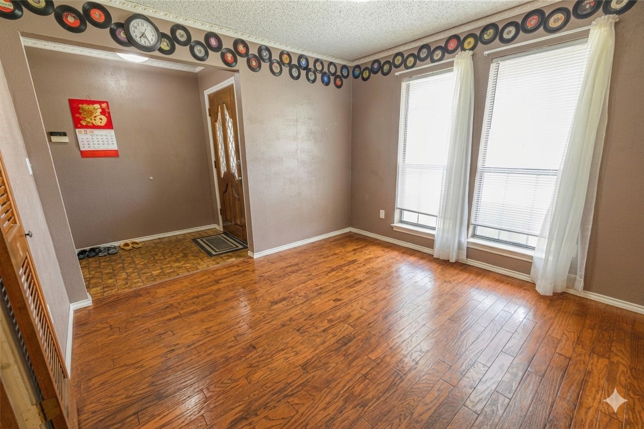 338 Marriott Lane Garland TX 75040