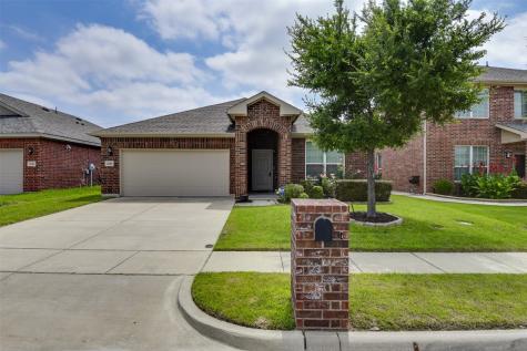 2652 Brookvalley Lane Grand Prairie TX 75052