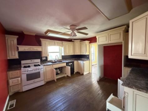 822 Santa Fe Avenue Canadian TX 79014