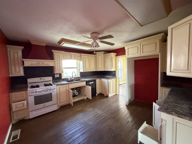 822 Santa Fe Avenue Canadian TX 79014
