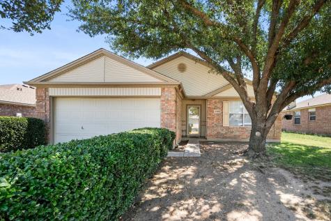 1520 Columbia Drive Glenn Heights TX 75154