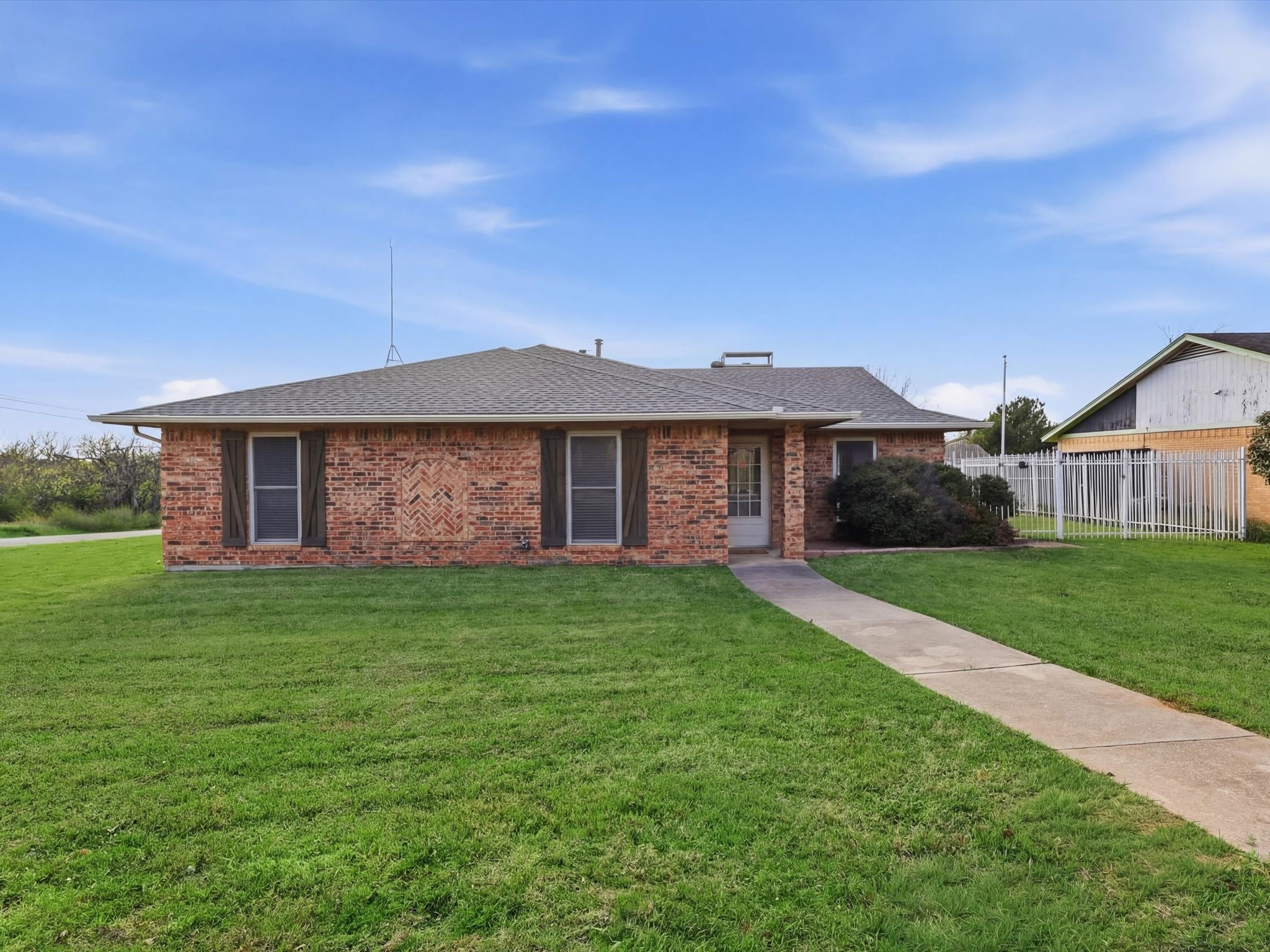 2110 Azalea Street Denton TX 76205
