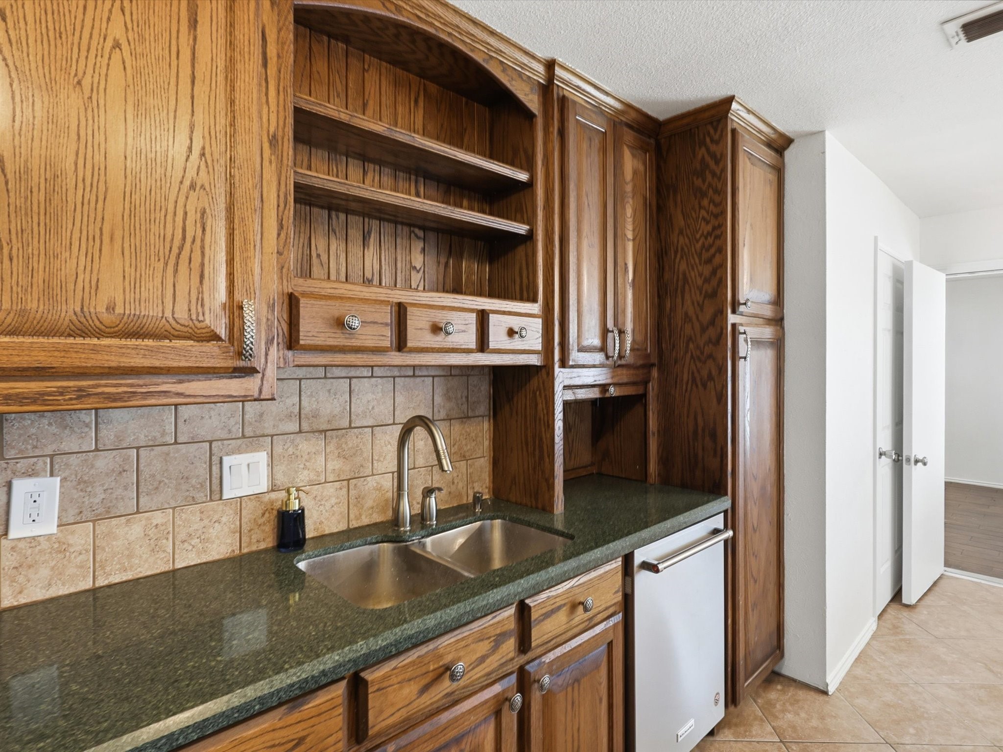 2110 Azalea Street Denton TX 76205