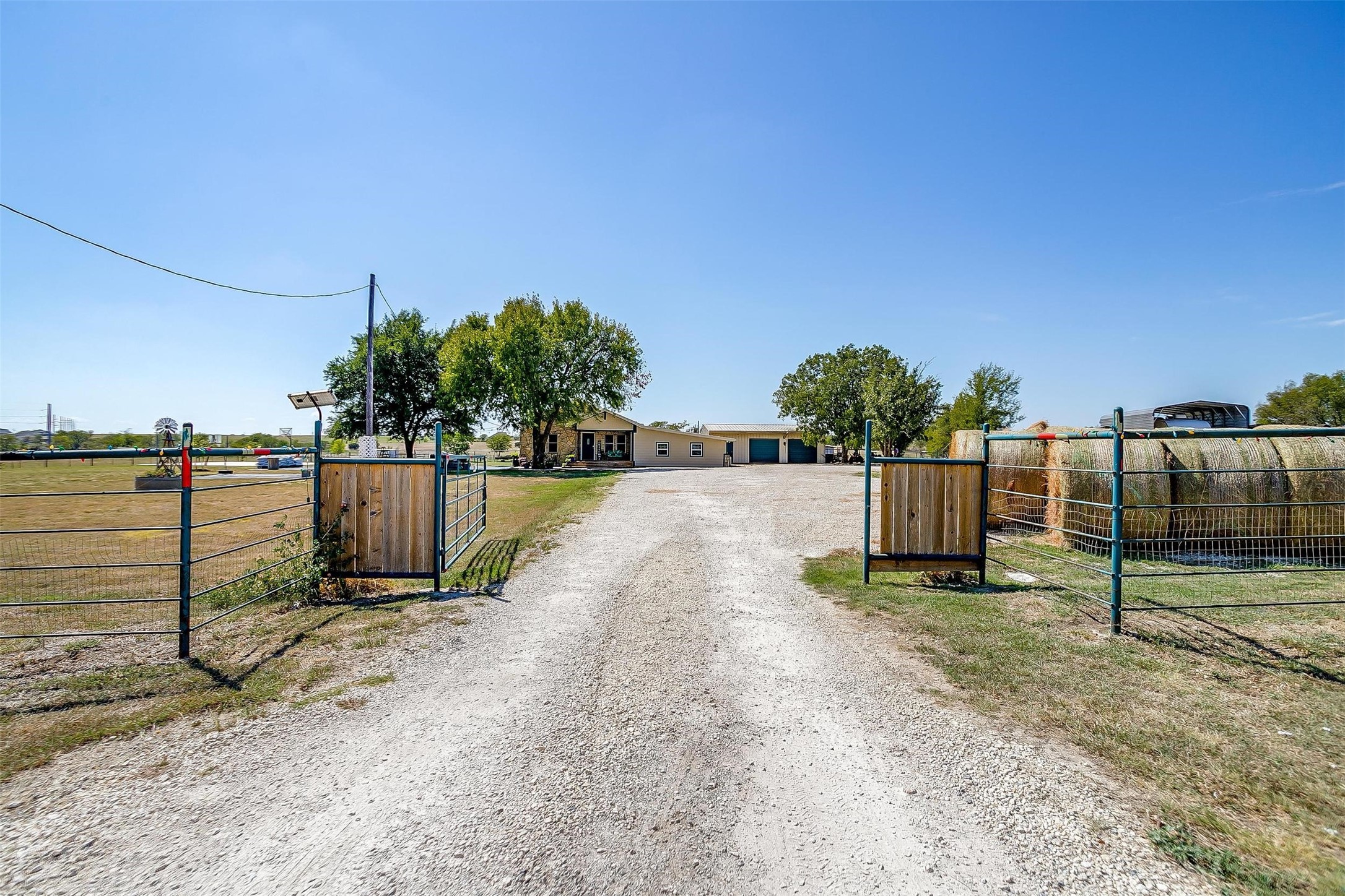 9809 N Highway 171 Godley TX 76044