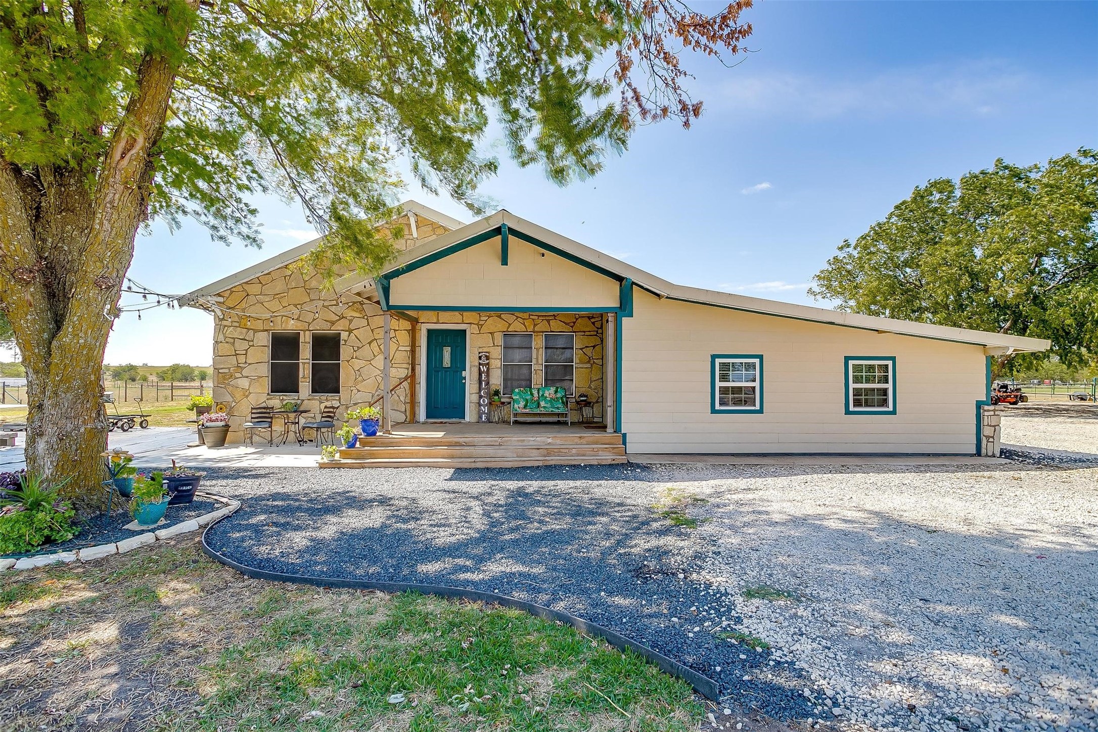 9809 N Highway 171 Godley TX 76044