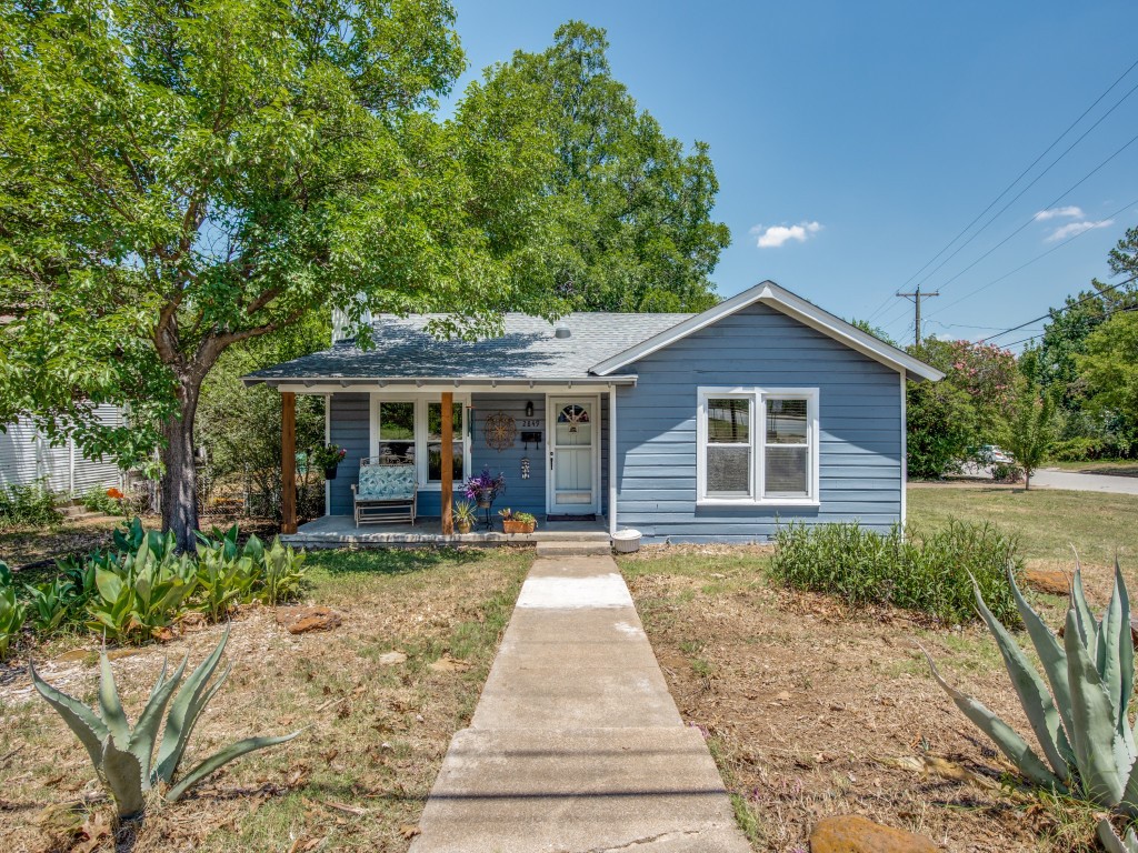 2849 Forest Avenue Fort Worth TX 76112
