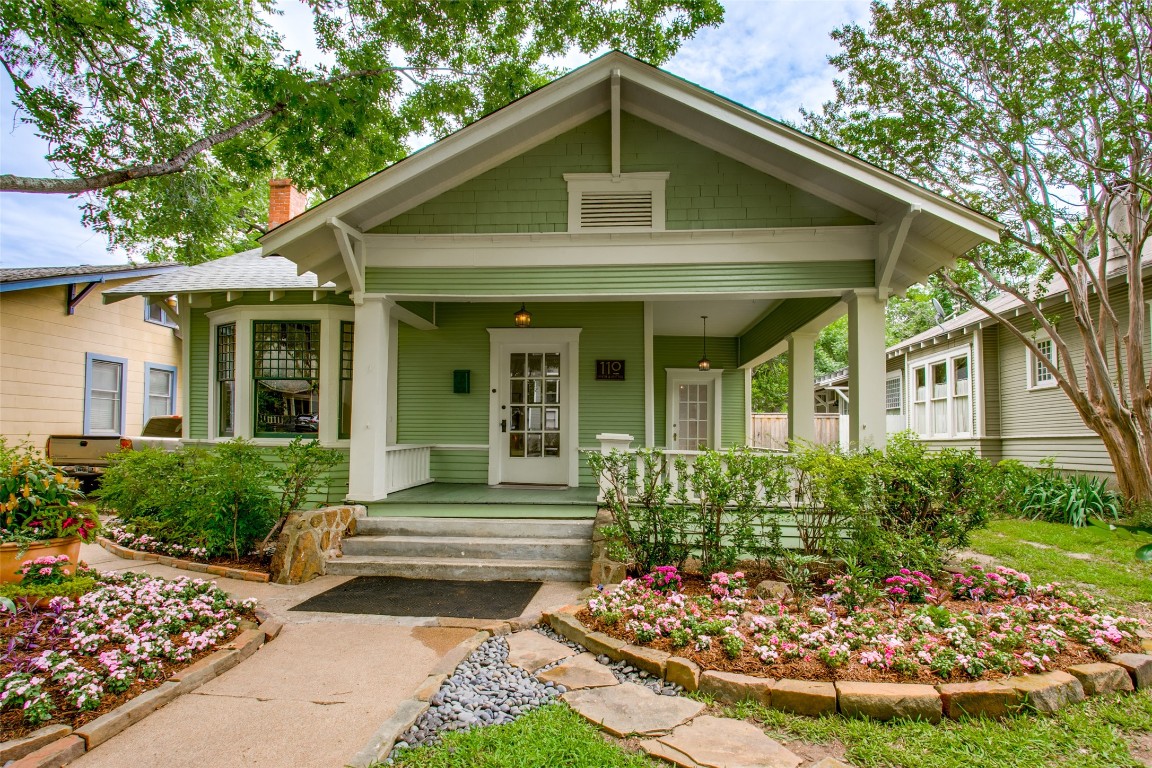 110 N Winnetka Avenue Dallas TX 75208