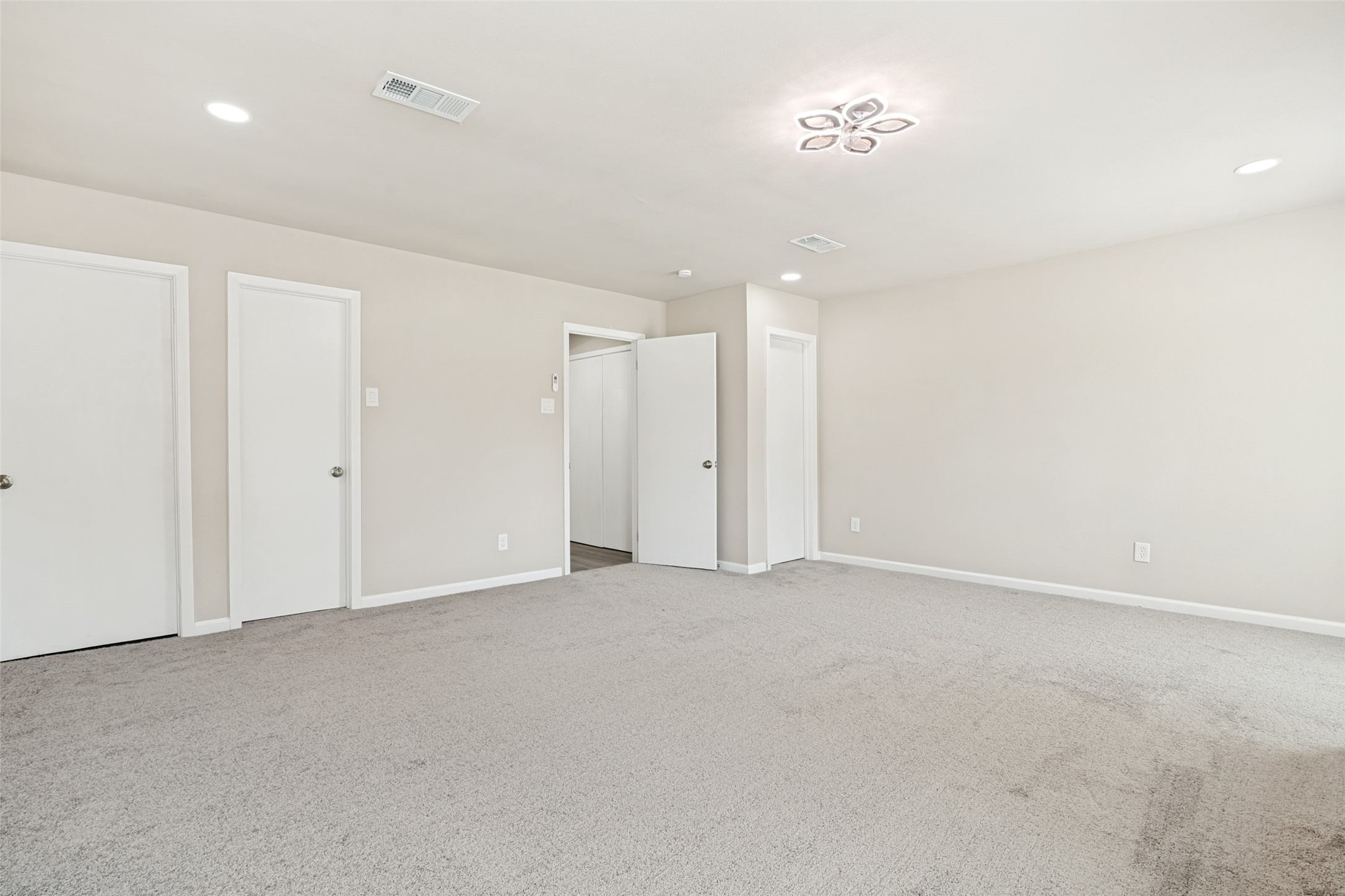 5202 Chestnut Place Garland TX 75043