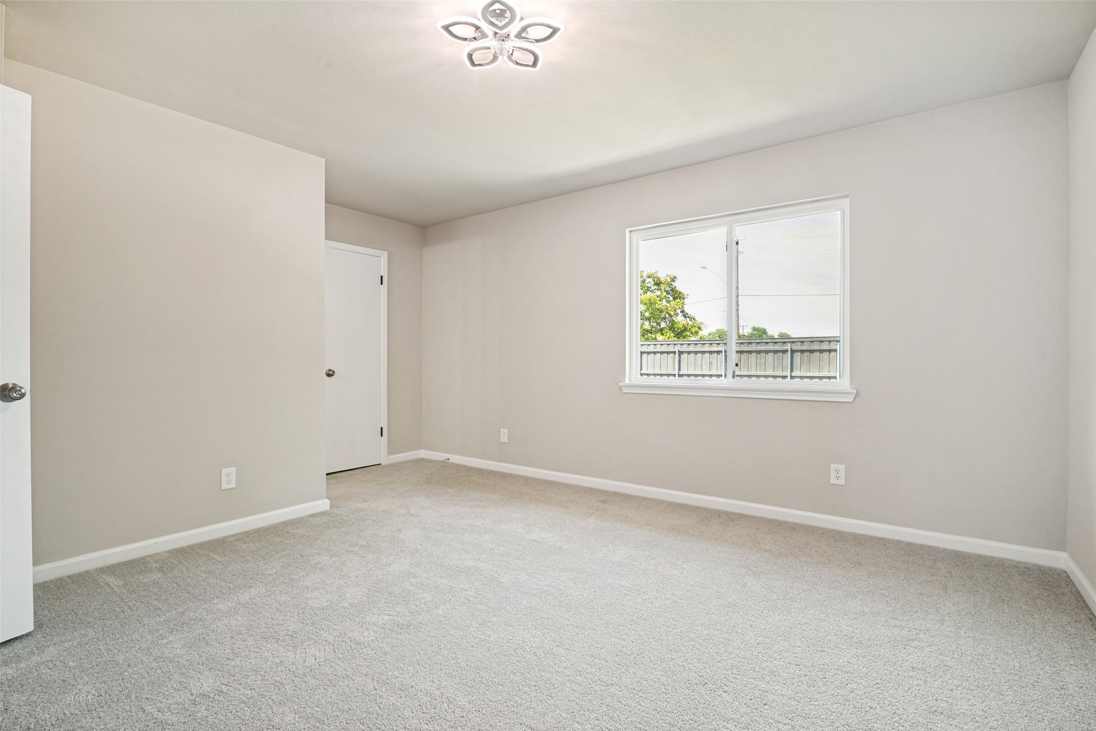 5202 Chestnut Place Garland TX 75043