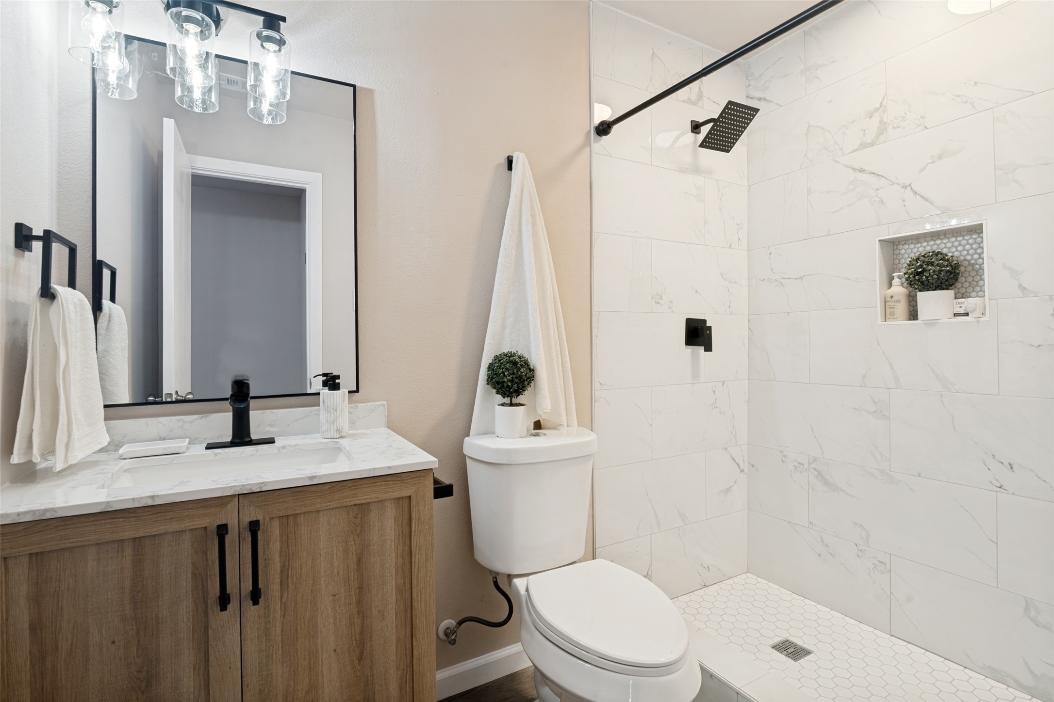 5202 Chestnut Place Garland TX 75043