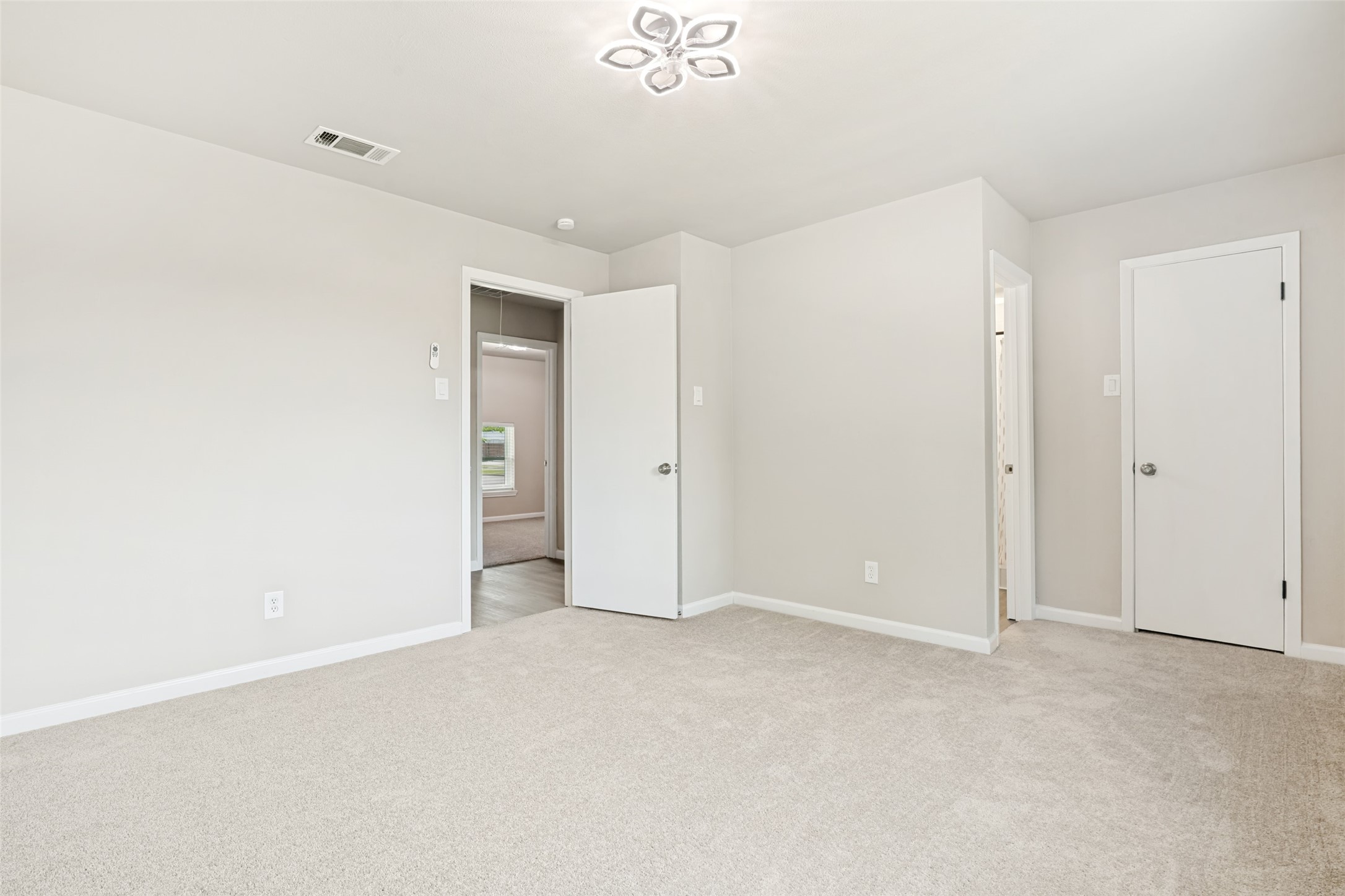 5202 Chestnut Place Garland TX 75043