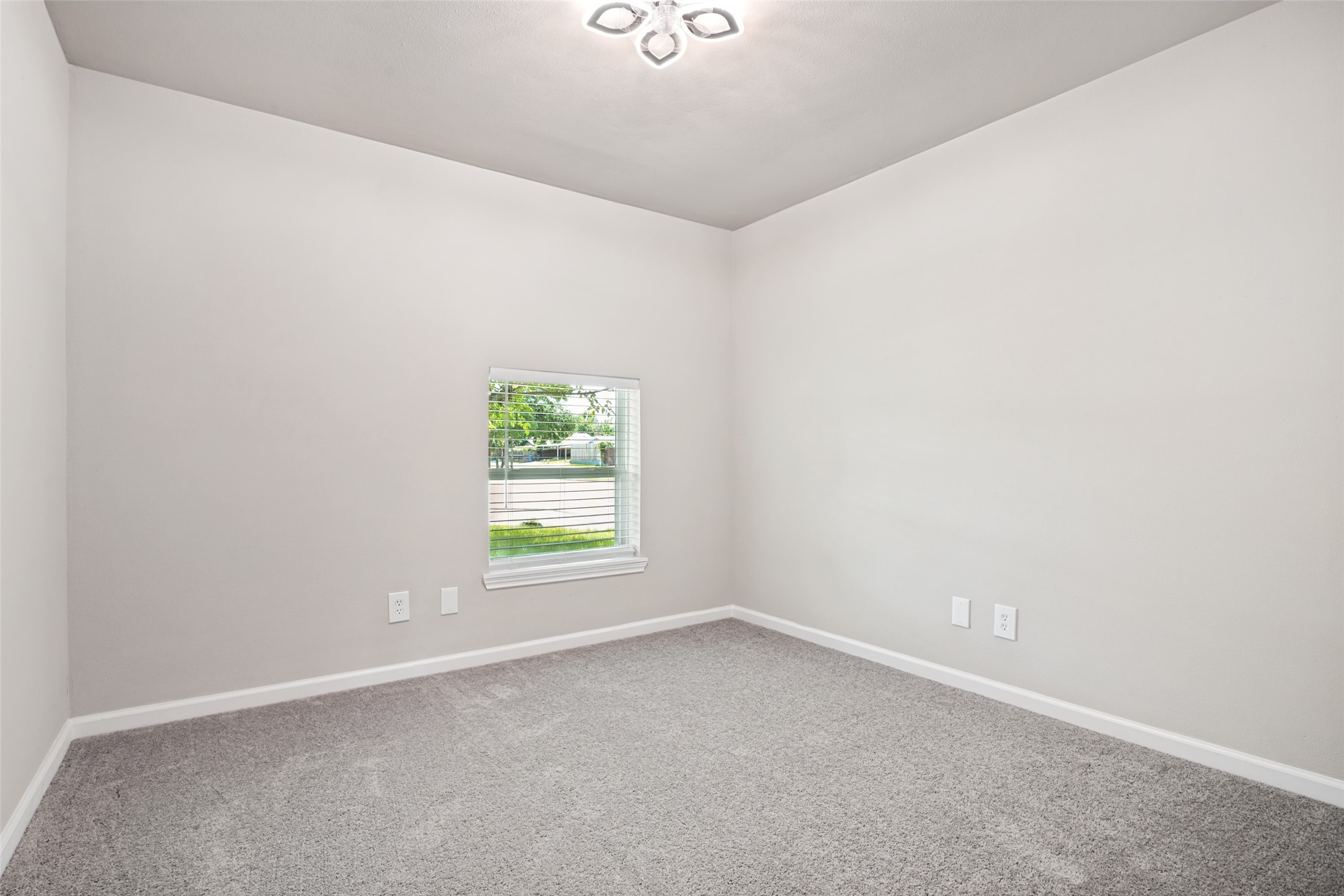 5202 Chestnut Place Garland TX 75043