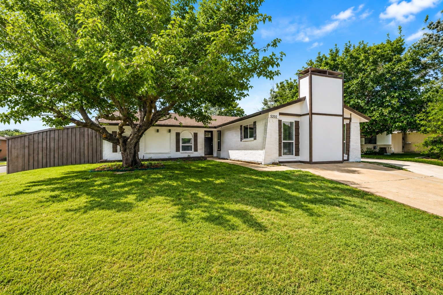 5202 Chestnut Place Garland TX 75043