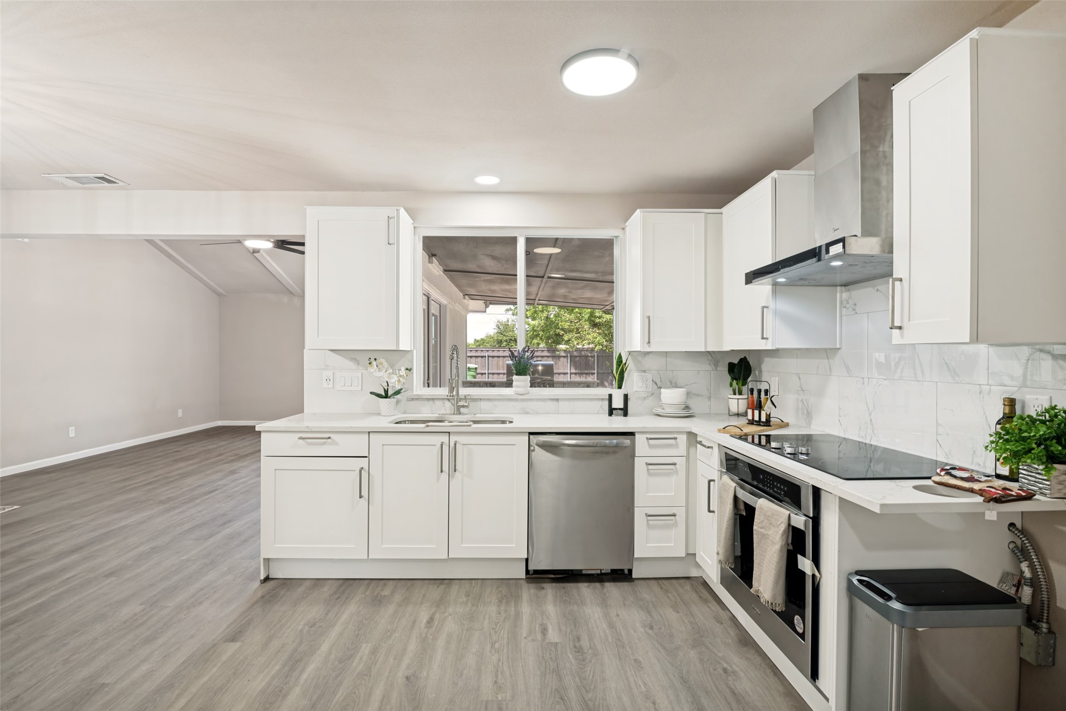 5202 Chestnut Place Garland TX 75043