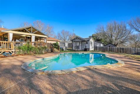 111 S Dugan Street Bells TX 75414