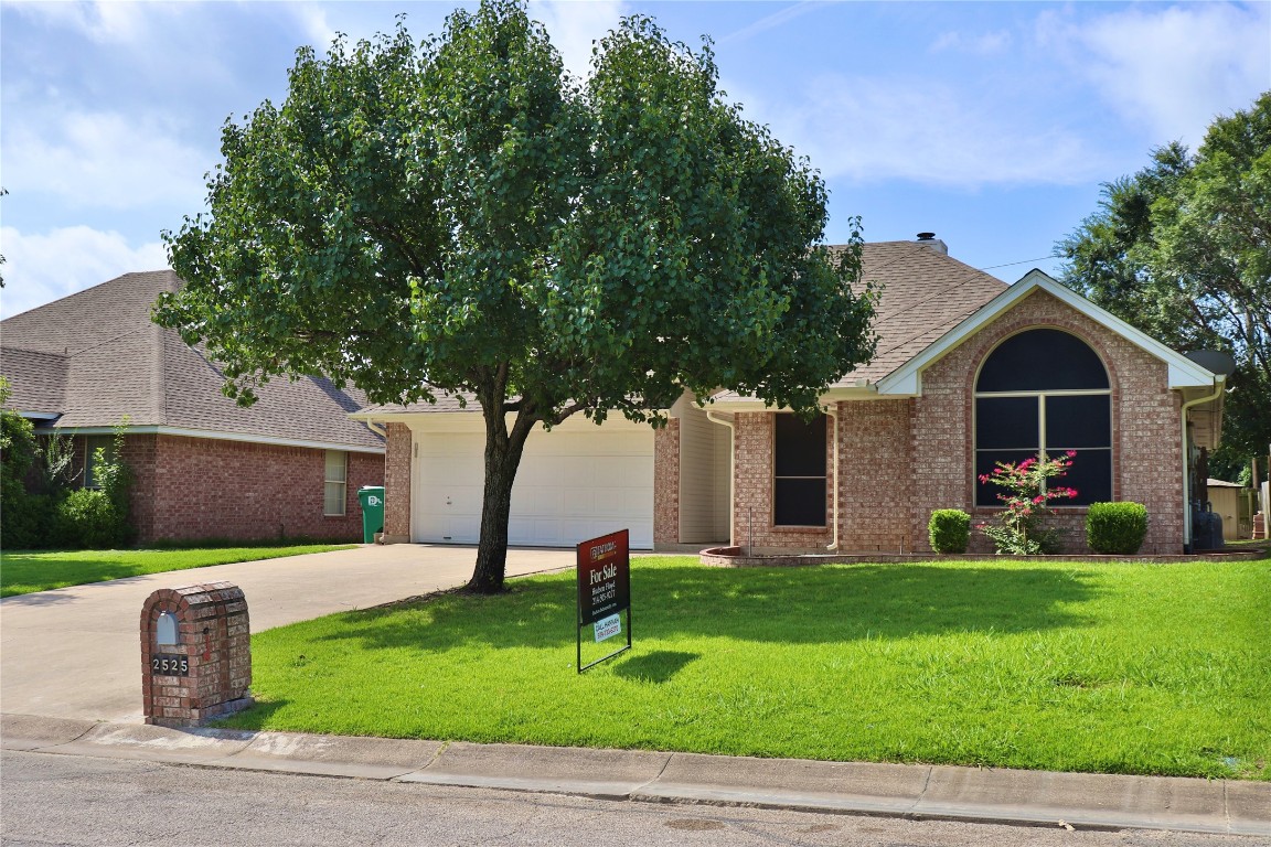 2525 Bauer Drive Denton TX 76207