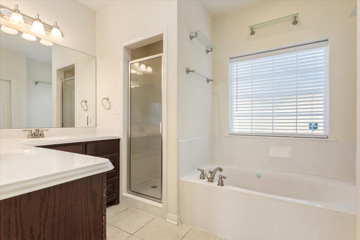 900 Queen Elizabeth Drive Waco TX 76657