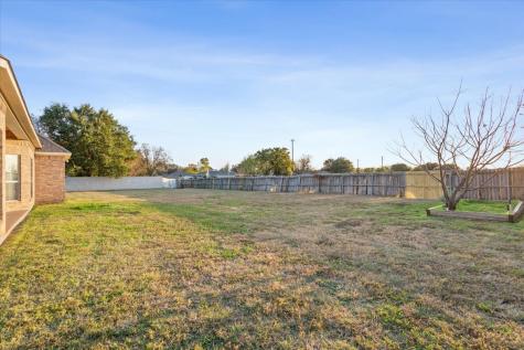 900 Queen Elizabeth Drive Waco TX 76657