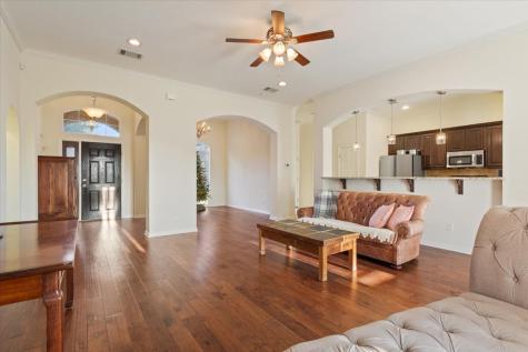 900 Queen Elizabeth Drive Waco TX 76657