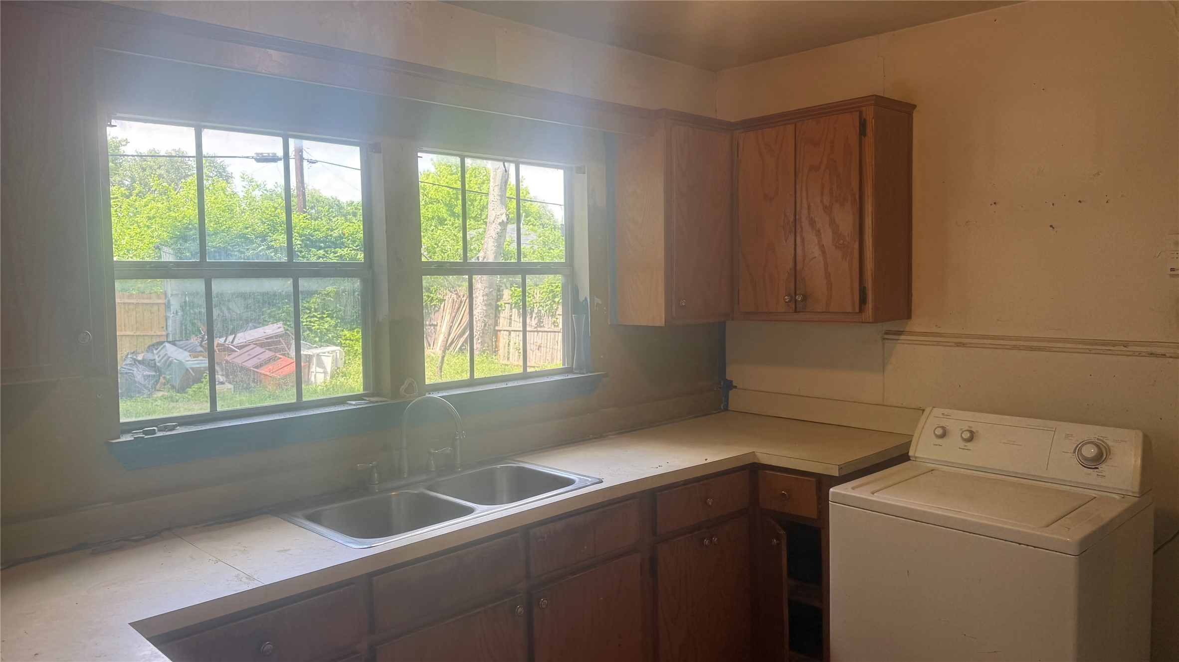 2319 Kathleen Avenue Dallas TX 75216