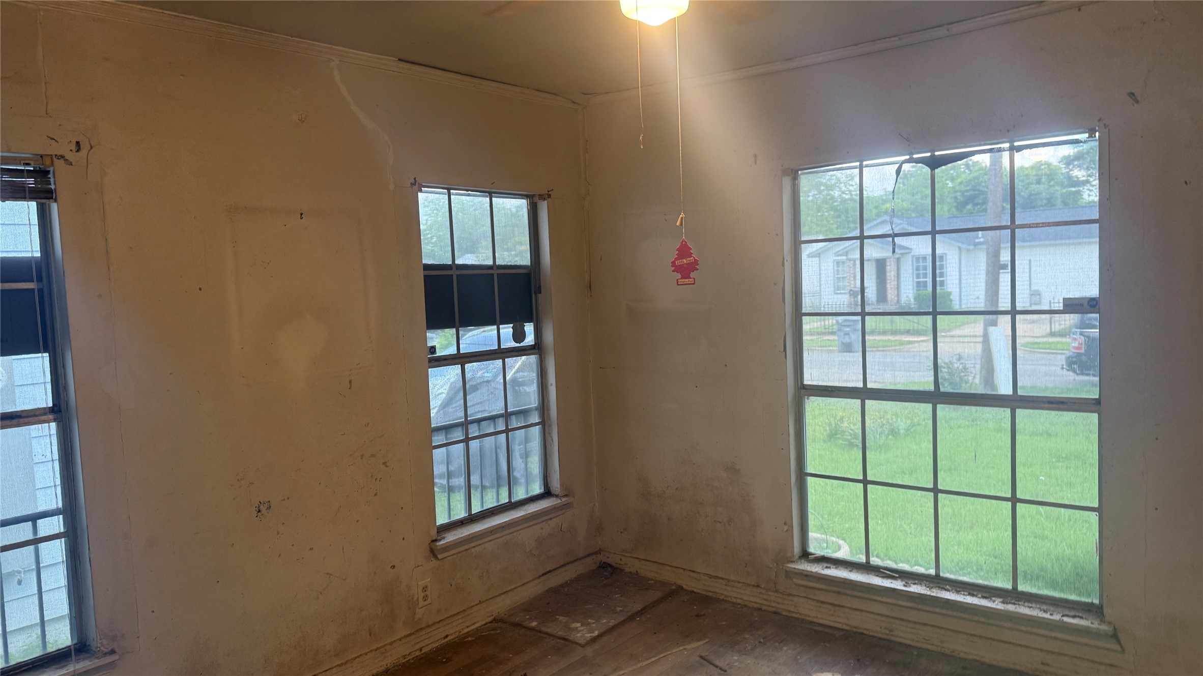 2319 Kathleen Avenue Dallas TX 75216