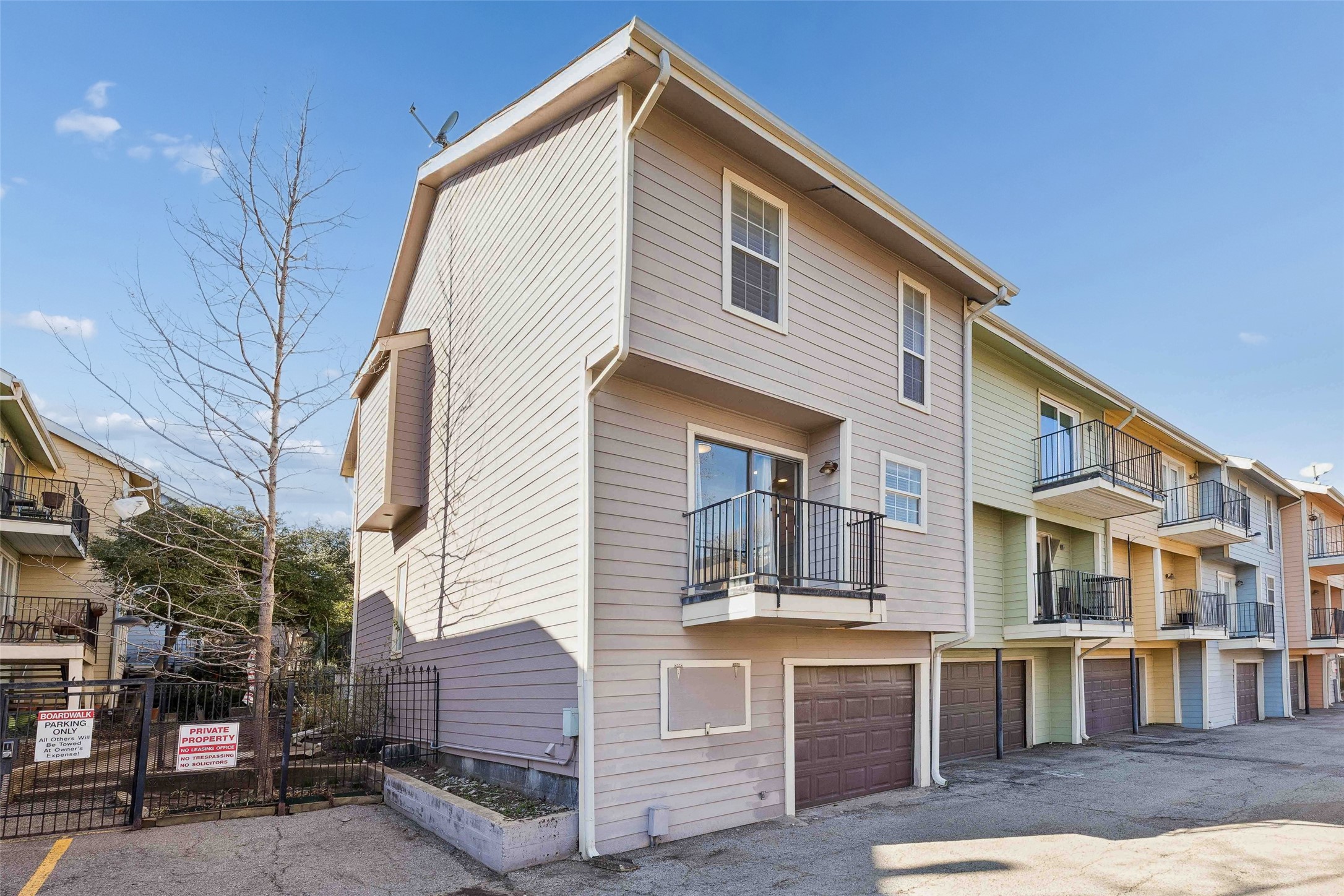 8522 Park Lane Dallas TX 75231