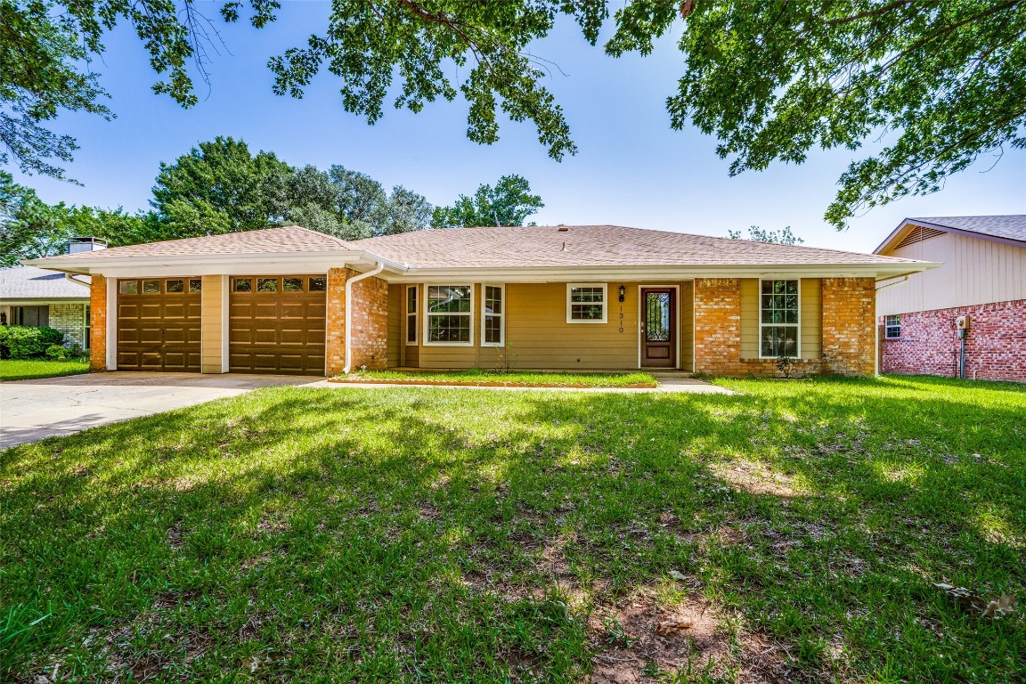 1310 Bergen Lane Mansfield TX 76063