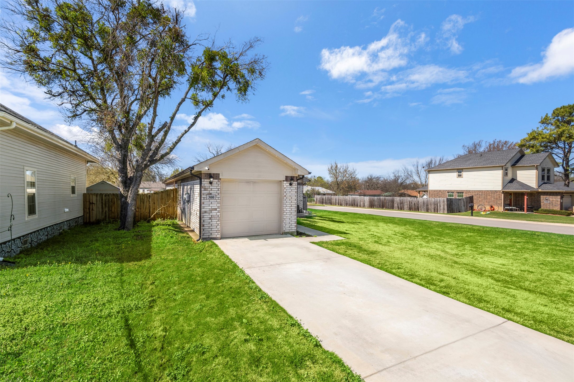 300 Lipscomb Street Cleburne TX 76031