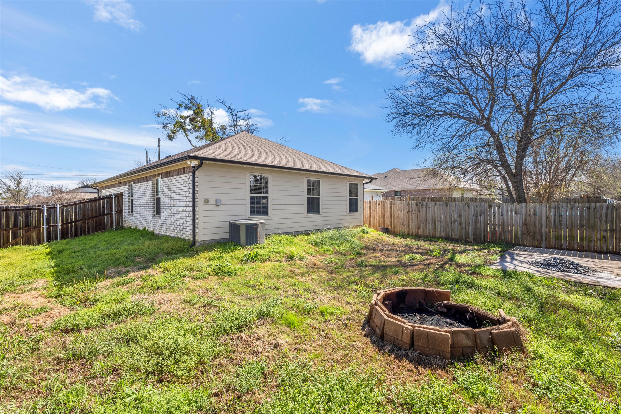 300 Lipscomb Street Cleburne TX 76031