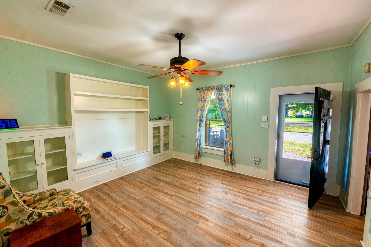 504 N Fordyce Street Blooming Grove TX 76626
