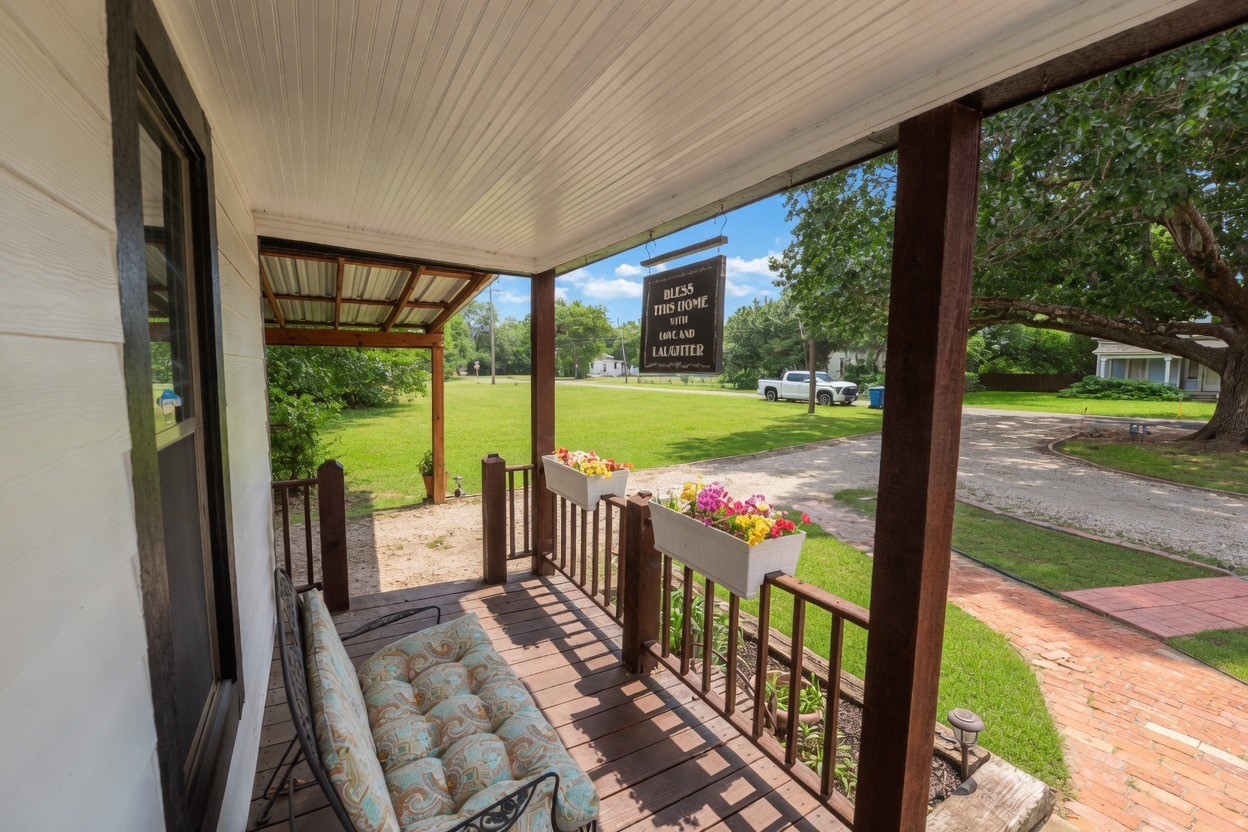 504 N Fordyce Street Blooming Grove TX 76626
