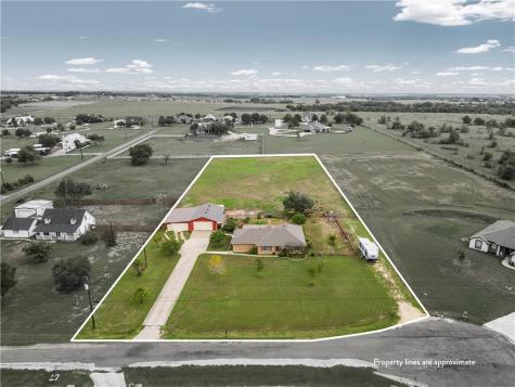 1638 Quail Run Drive Troy TX 76579