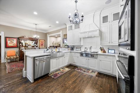 1025 W Main Street Waxahachie TX 75165