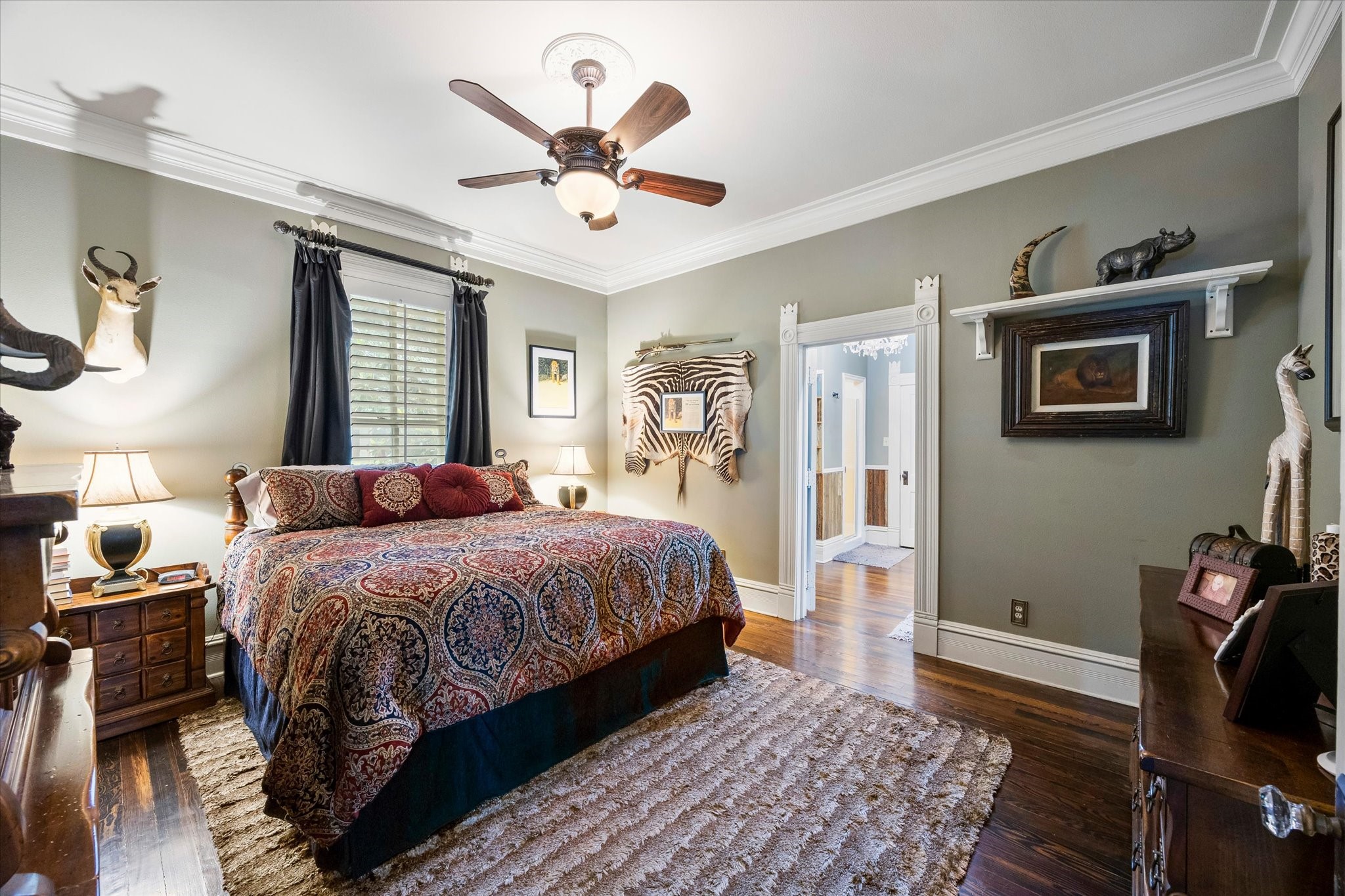 1025 W Main Street Waxahachie TX 75165