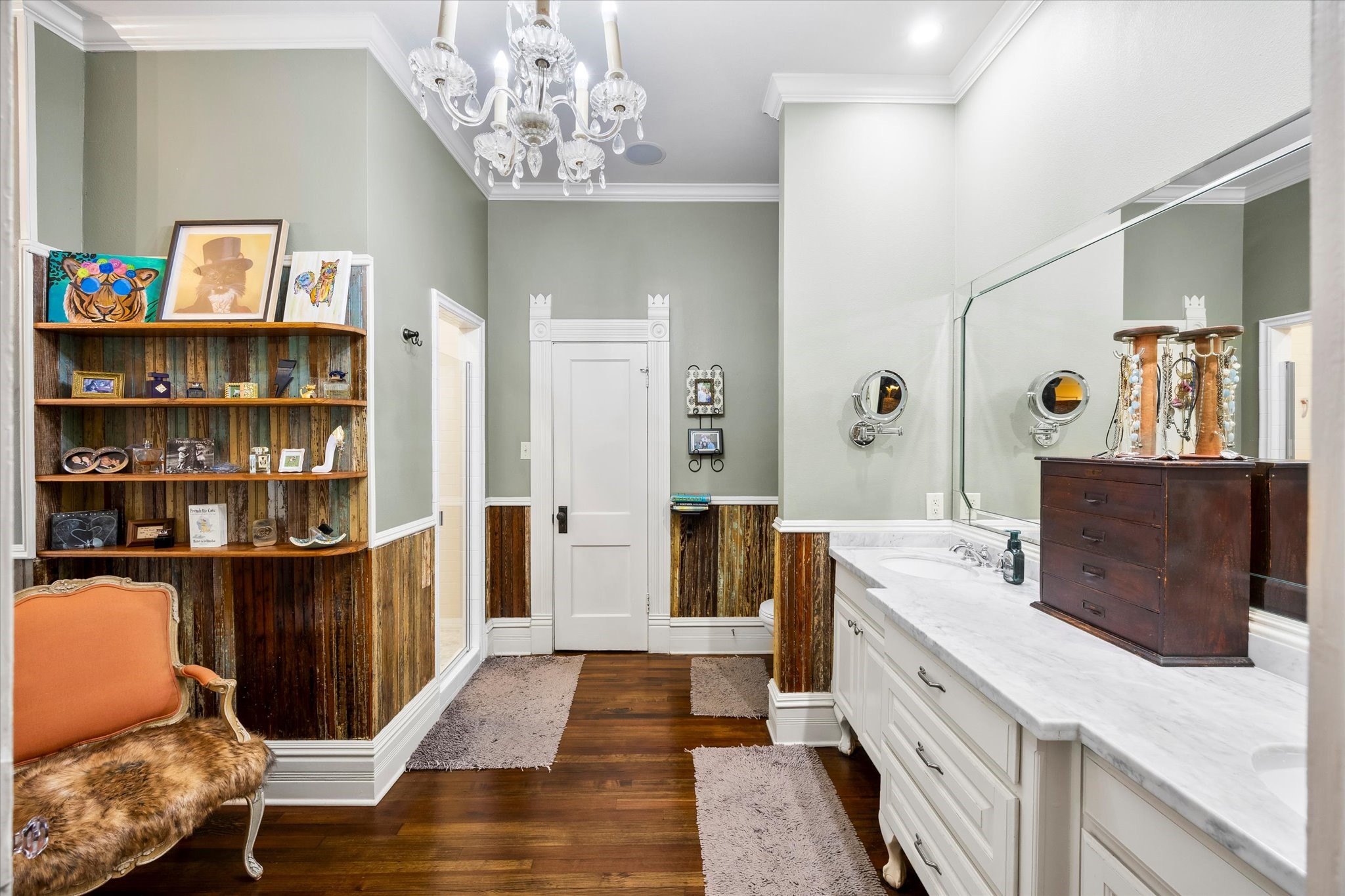 1025 W Main Street Waxahachie TX 75165