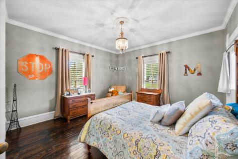 1025 W Main Street Waxahachie TX 75165