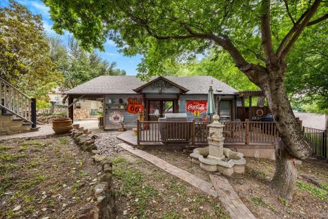 1025 W Main Street Waxahachie TX 75165