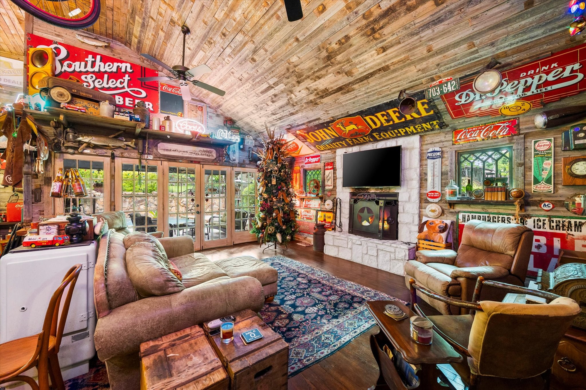 1025 W Main Street Waxahachie TX 75165