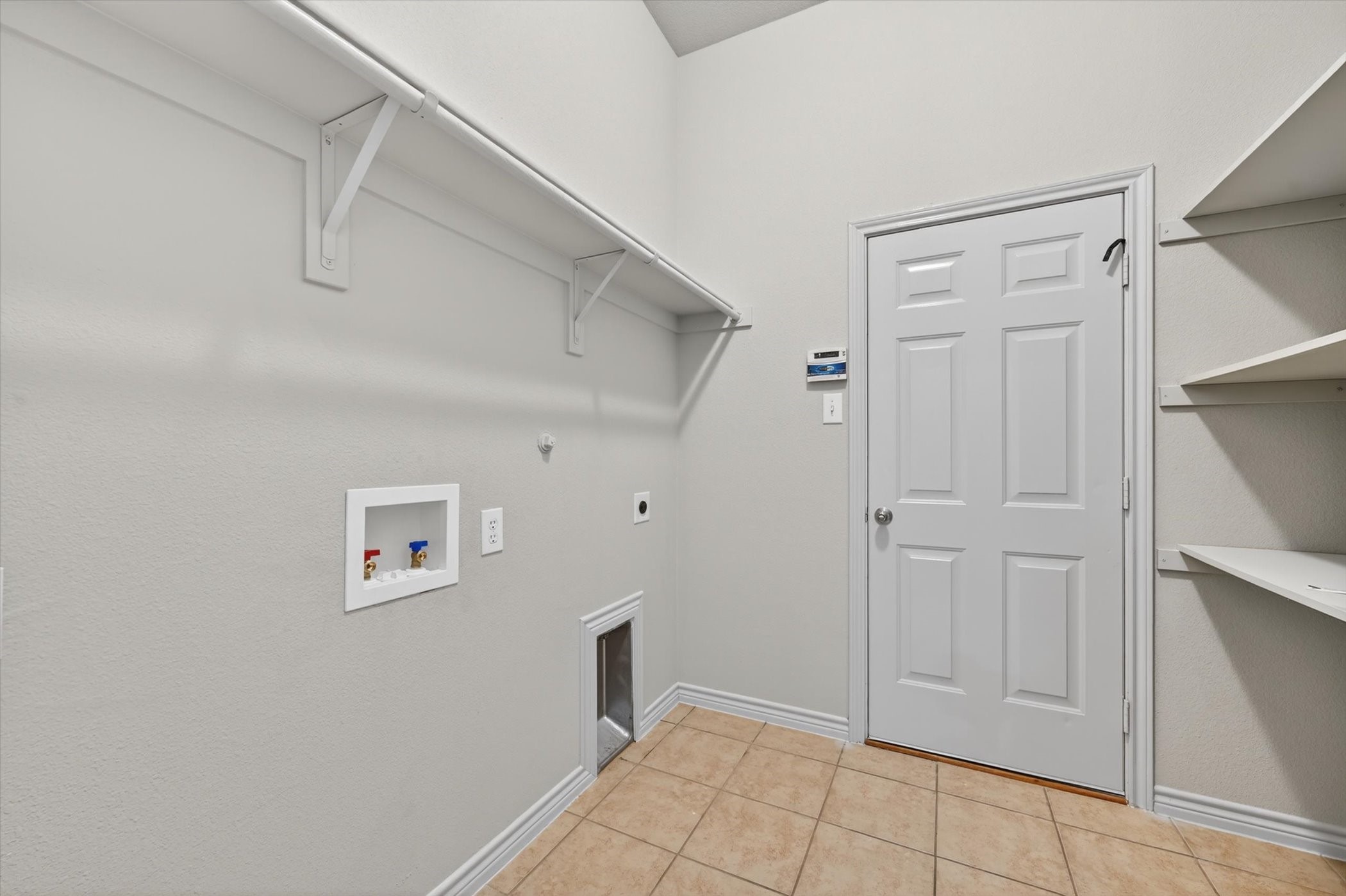 4502 Warbler Lane Garland TX 75043