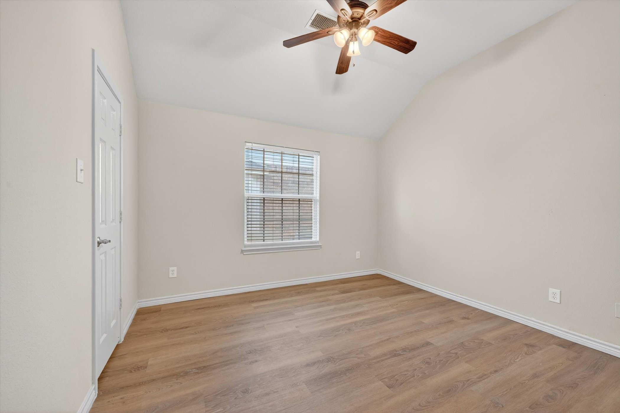 4502 Warbler Lane Garland TX 75043