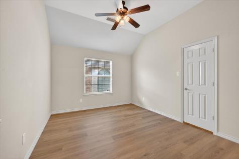 4502 Warbler Lane Garland TX 75043