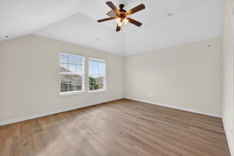 4502 Warbler Lane Garland TX 75043